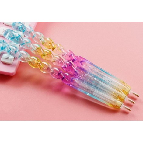Multicoloured pens
